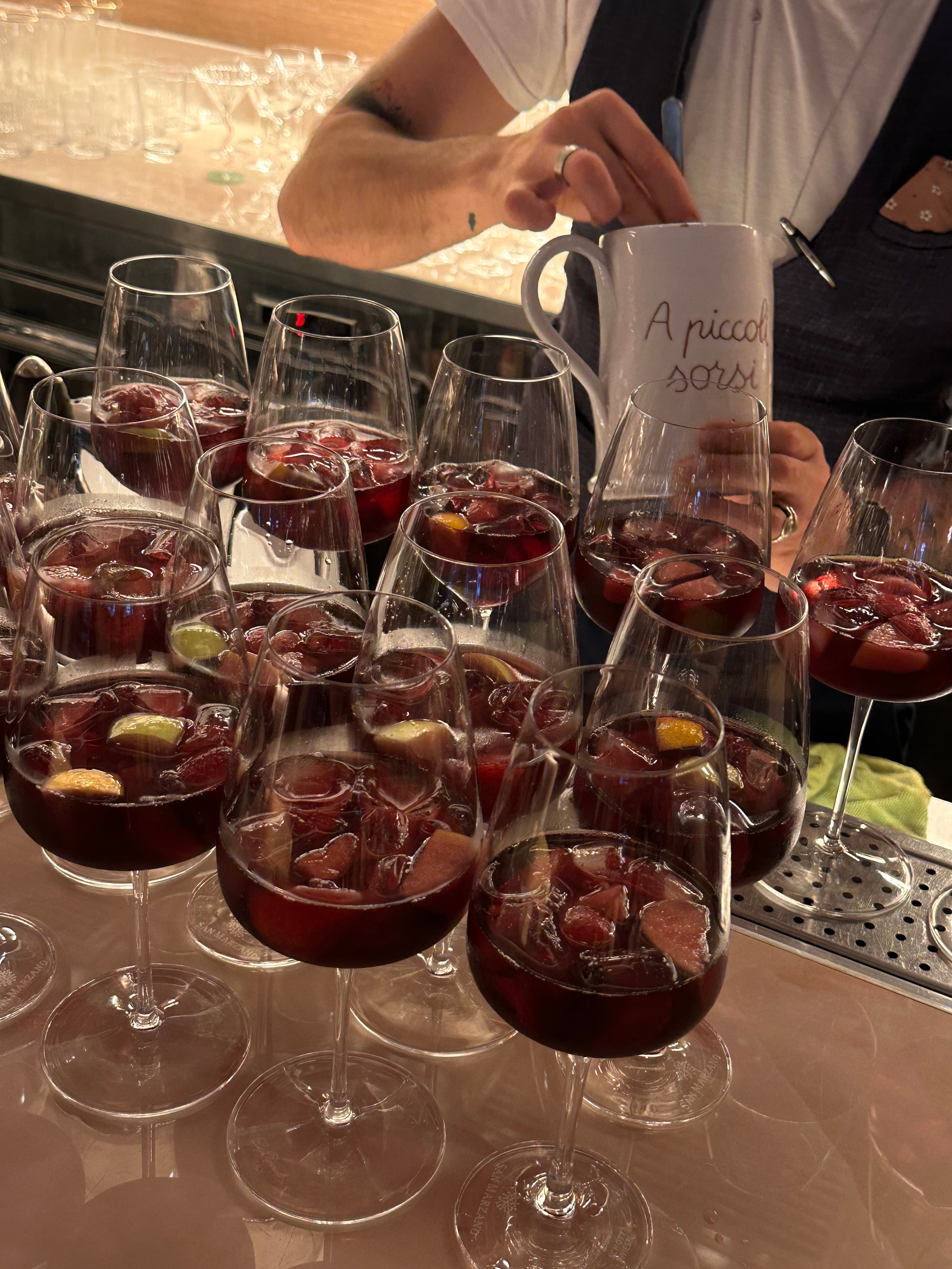 Aperitivo + decoro di due tazzine da caffè da The Appuntamento