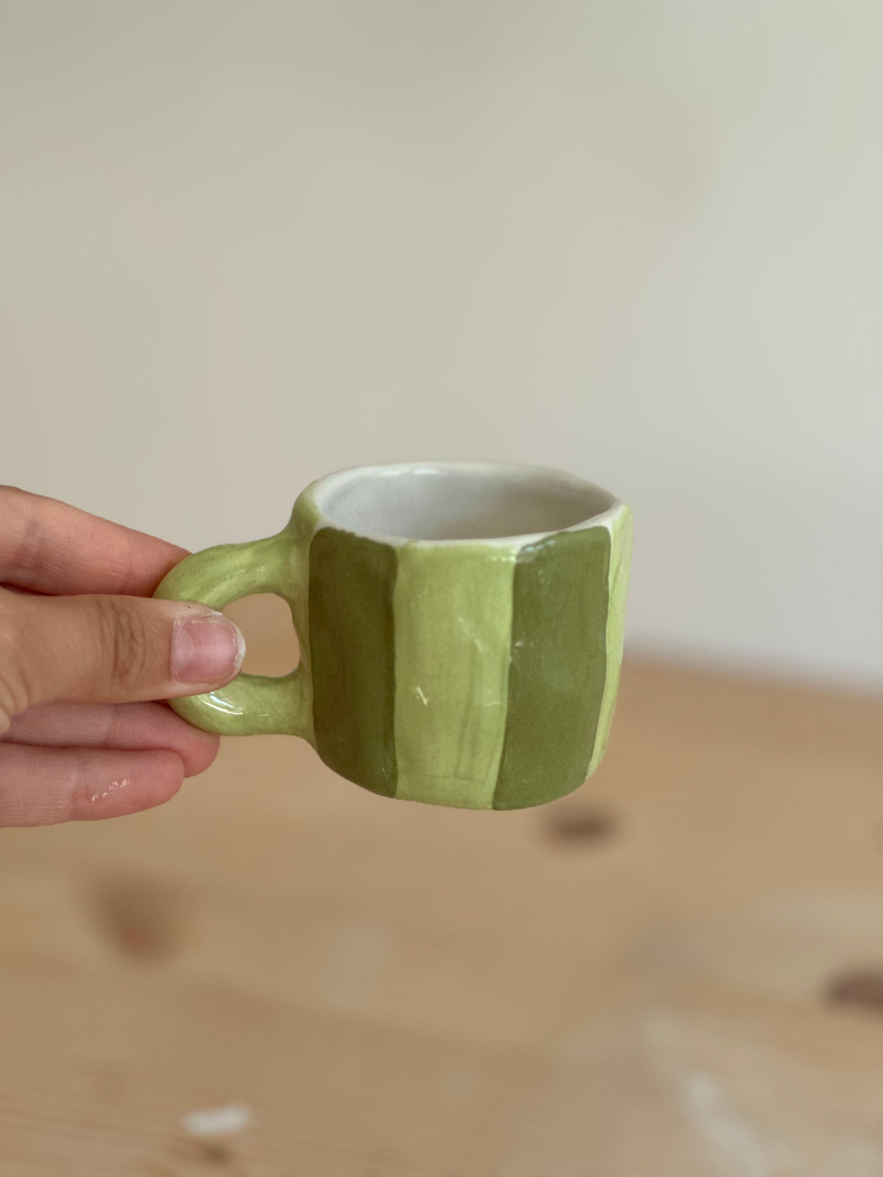 Tazza piccola da espresso con manico