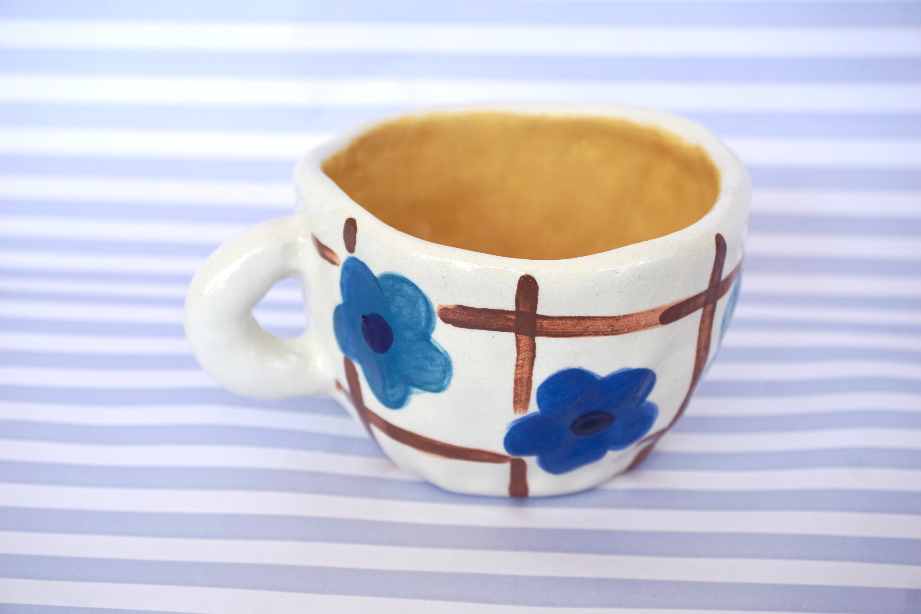 Tazza Righe marroni e fiorellini