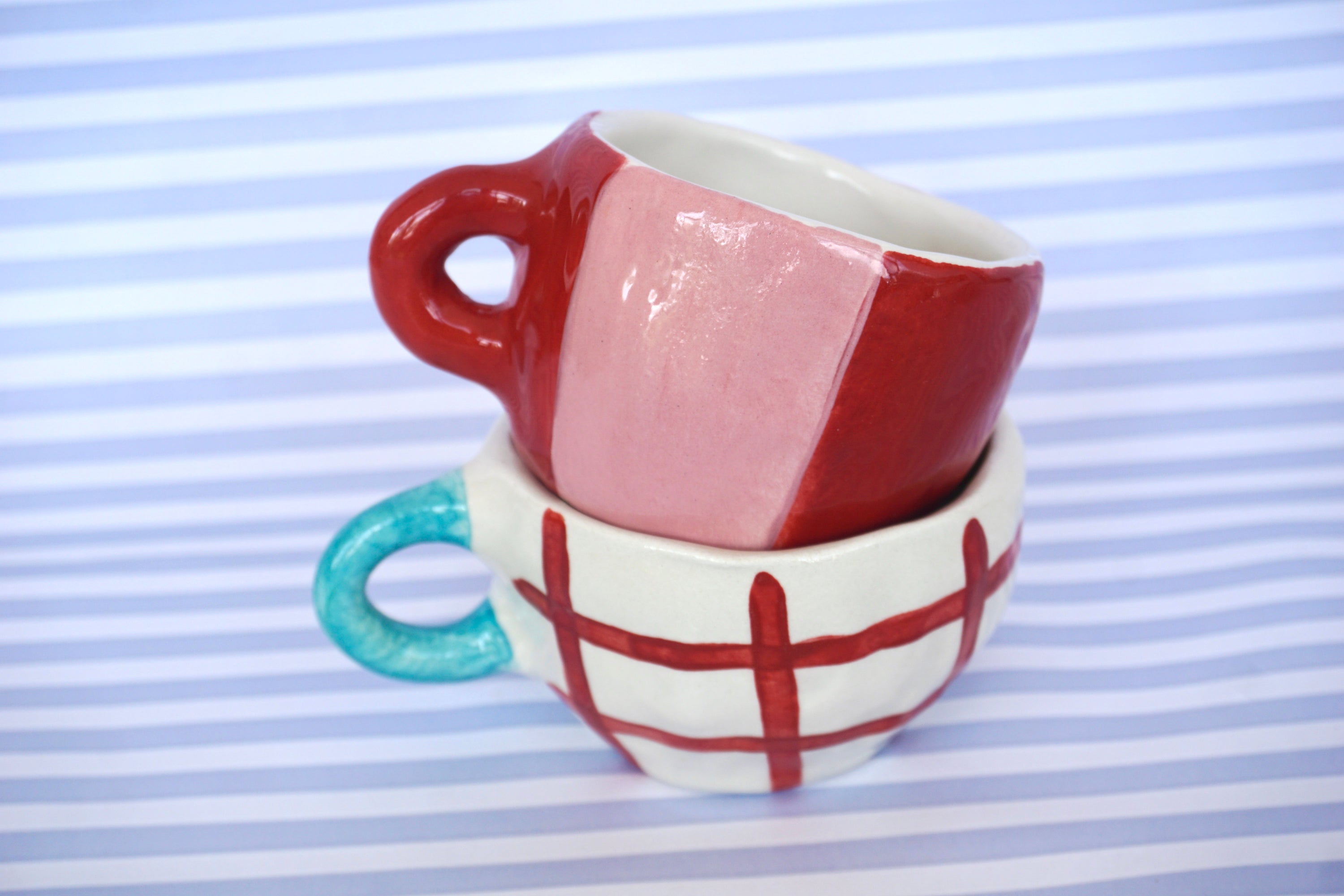 Tazza righe rosa e rossa interno bianco